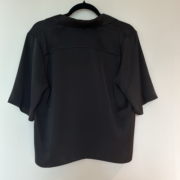 Aritzia Beso Satin Shirt - Picture 5 of 5